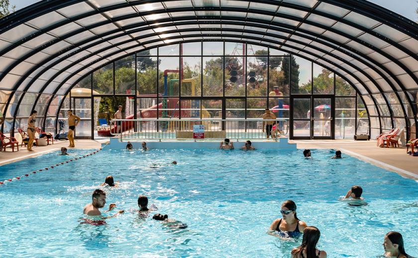 Piscine couverte du camping Mer et Soleil d'Oléron